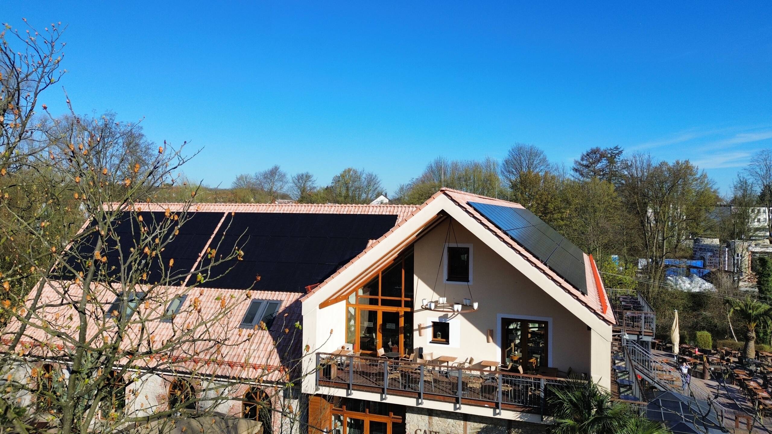 Solarfive Photovoltaikanlage Referenz Bielefeld Cafe & Bar Celona